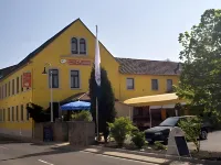 Hotel Exquisite Hotels in Großkarlbach