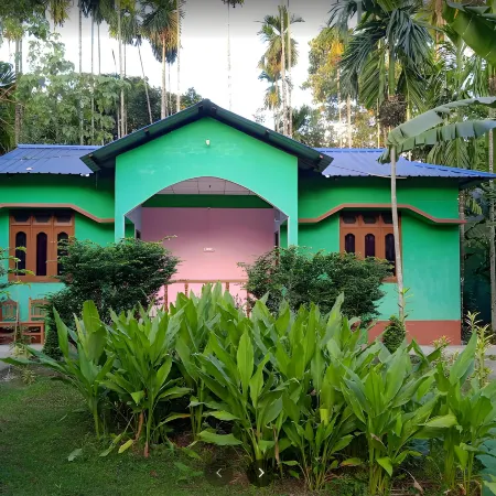 Rhino Cottage