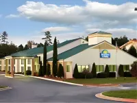 Days Inn & Suites by Wyndham Peachtree Corners/Norcross - Wifi