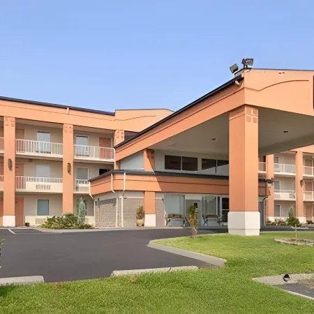 Super 8 by Wyndham Kingsport