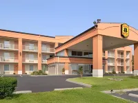 Super 8 by Wyndham Kingsport - Parkplatz