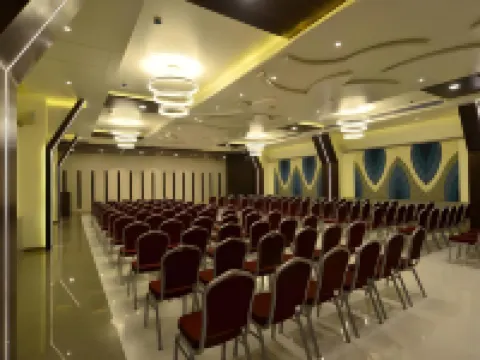 Hotel Jhankar Palace Hotels in Dhule