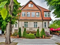 Villa Jedynak Hotels near Ferry