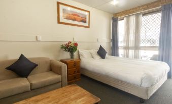 Acacia Motor Inn