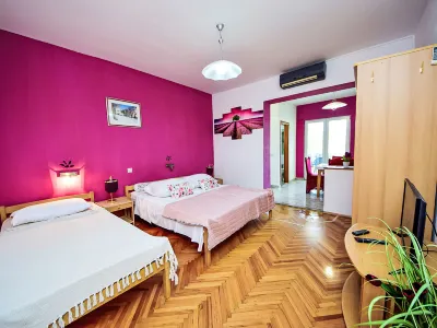 Dajak Hotels in Duće