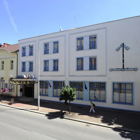Hotel Zlata Stika Отели в г. Пардубице