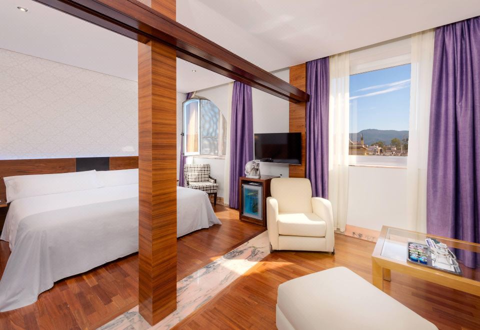 3. Hotel Mu..
