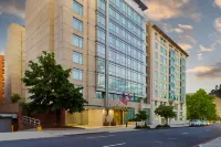 Courtyard Washington, DC/Foggy Bottom Hotels near Aztec Fountain
