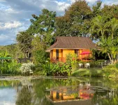 Pura Vida Pai Resort