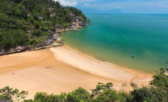 Avi Pangkor Beach Resort 외관 또는 전경