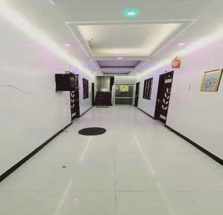 Minnal Residency Thirunallar Отели в г. Карайкал