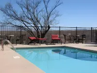 Tombstone Monument Guest Ranch - Pools
