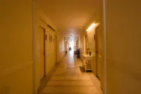 Grand MyHome Hotel Hotels in Phra Phrom