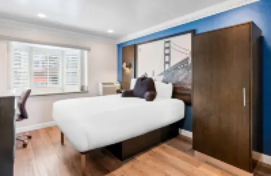 舊金山海港區招牌汽車旅館