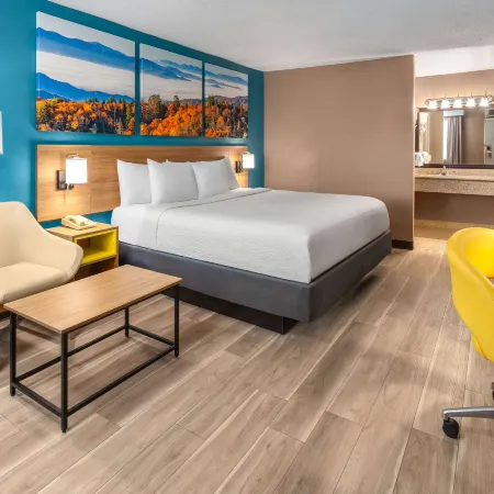Days Inn by Wyndham Shelby