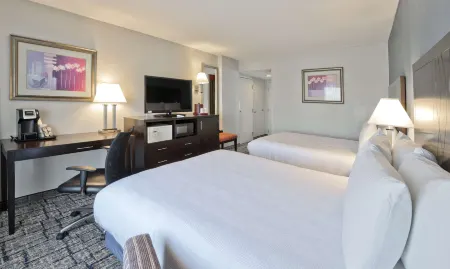 Best Western Plus Hotel  Conference Center Отели в г. Дандок