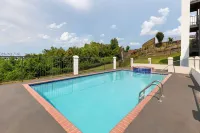 Days Inn & Suites by Wyndham Vicksburg - Pools