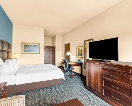 Best Western Holiday Manor Hotels in Newton
