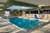 La Quinta Inn & Suites by Wyndham Bannockburn-Deerfield - Pools