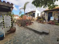 Remarkable 4-Bed Villa Отели рядом с достопримечательностью «Romeria San Isidro En Tejina Tenerife»