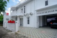 RedDoorz Syariah at Jalan Godean Hotel di Kecamatan Godean