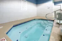 Holiday Inn Express & Suites LINCOLN CITY by IHG - spa