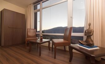 Gangtok Drift Hotel & Restobar