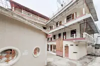 RedDoorz near Grage Mall Cirebon 井裏汶市酒店