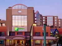 Holiday Inn Express Vancouver-Metrotown (Burnaby) 디어 레이크 공원 주변 호텔