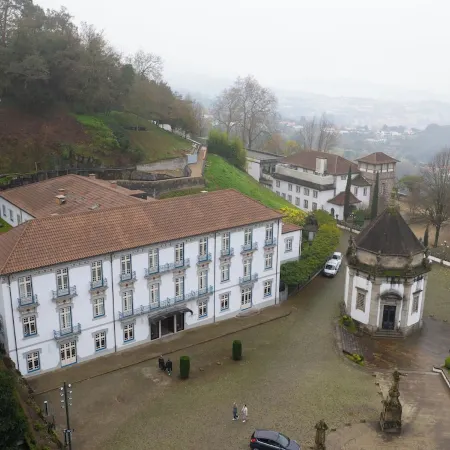 Hotel do Templo Отели рядом с достопримечательностью «Брага Мунисипал»