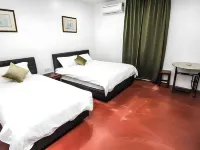 Rock Wood Hotel Hotels near Petani Parade