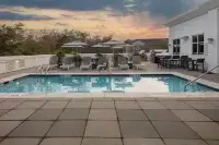 Hilton Garden Inn Charleston / Mt. Pleasant - Rooftop Pools