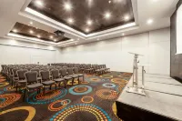 Radisson Red Hotel London Heathrow Hotels in Sipson
