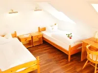 Hotel Garni am Hechenberg Hotel di Ginsheim-Gustavsburg