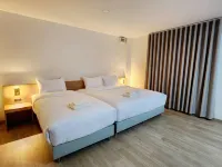 มาร์คโฟร์ เพลส Mark Four Place Hotel โรงแรมในแพร่