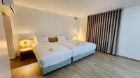 Mark Four Place Hotel Hotel a Phrae