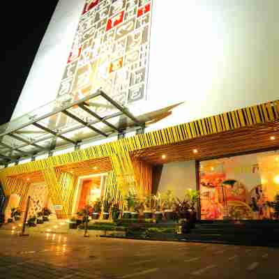 Imperial Heights Hotel Exterior
