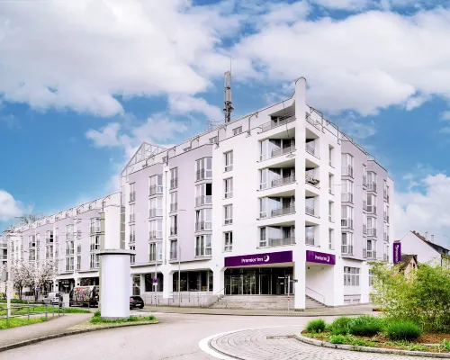Premier Inn Stuttgart Bad Cannstatt Hotels near Neckar Park