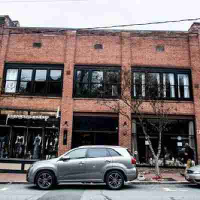 80 Lex 202 Iconic Downtown Location Others