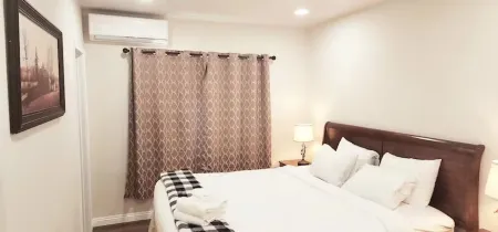 Prime location Close to Downtown LA 2 bed 1 bath Kingsize Bed Private Entry! 17 Отели рядом с достопримечательностью «Keck School of Medicine of USC Physician Assistant Program»