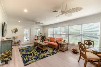 🍹🌞 Tropical Getaway! Heated Pool, Tiki Bar, Pirate Sandbox, and Boat Parking!