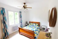 5-bed house with pool in Dordogne, walk to beach and restaurants Hotels in Saint-Estephe