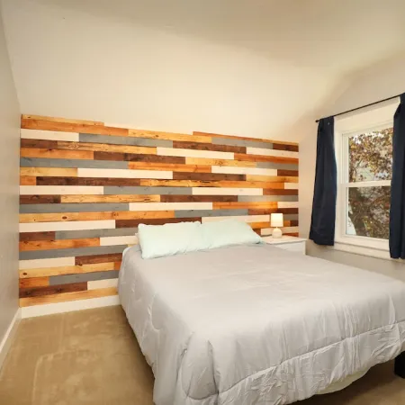 The Parkway Paddle: Walking distance to the lake