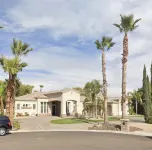AMAZING CUSTOM HOME - OASIS RESORT STYLE POOL 블레스드 새크라멘트 카톨릭 처치 주변 호텔