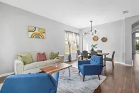 NEW! Poolside Oasis - Spacious Modern Home - Pool Home Just RENOVATED! Hotels in Wesley Chapel