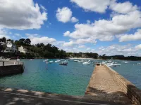 Port Manech: House with garden exceptional sight ocean (180°) Hotels in Névez