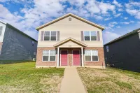 Bump Set Slam Dunk @ SpookyNook - Sports Inspired Townhome - 1 Min Walk to Venue