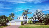 Reel Royale a Canal Home on Anna Maria Island highly esteemed Key Royale!