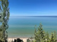 28 North Extended Stay Suites!! pickleball, hot tubs and game room + pool tables