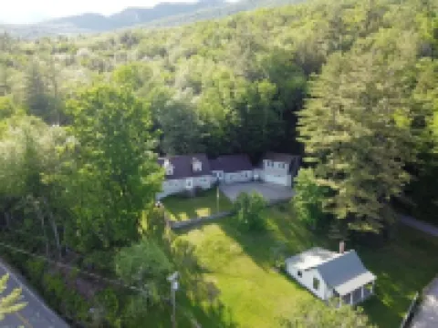 Peaceful Mtn Studio Pet-friendly